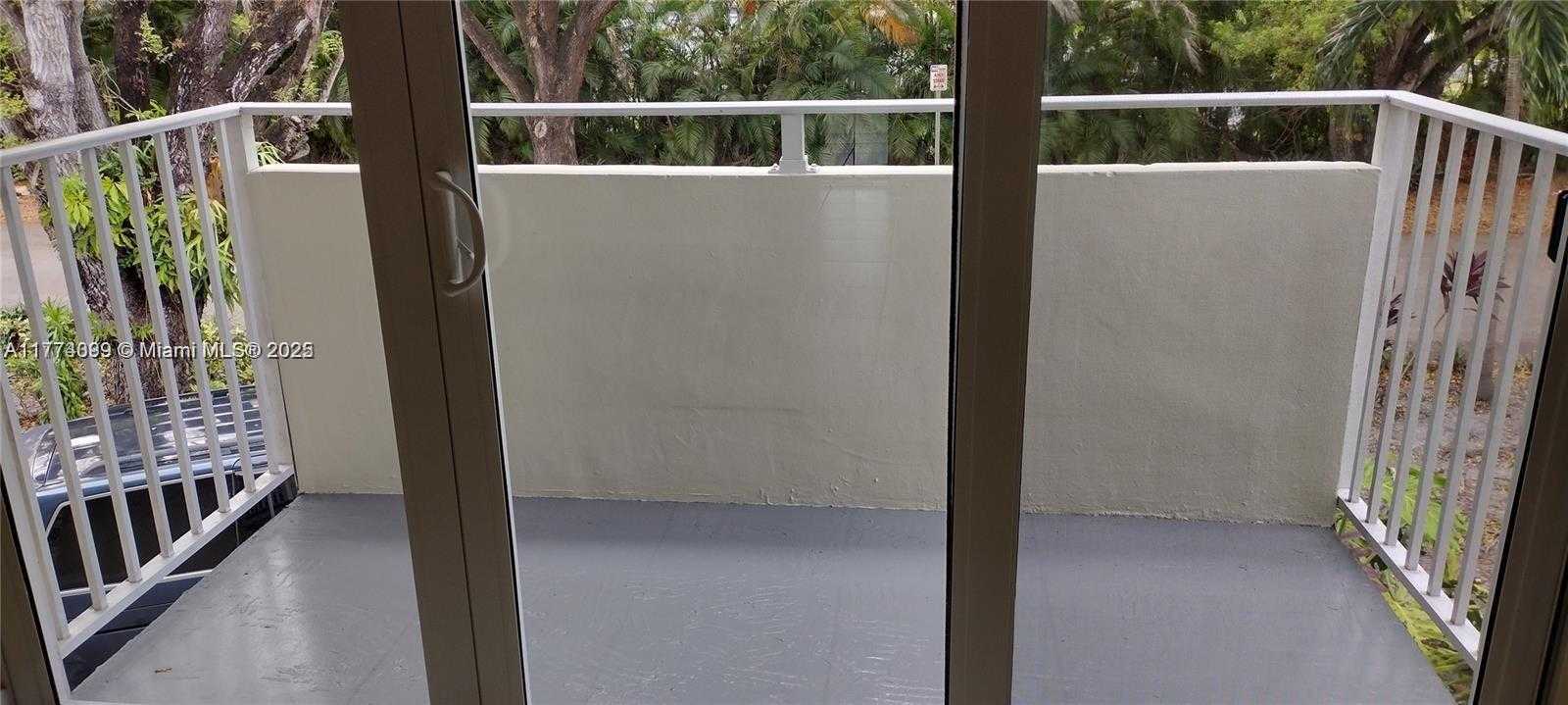 Small Image of 1235 MARIPOSA AVE #10, Coral Gables Number 31