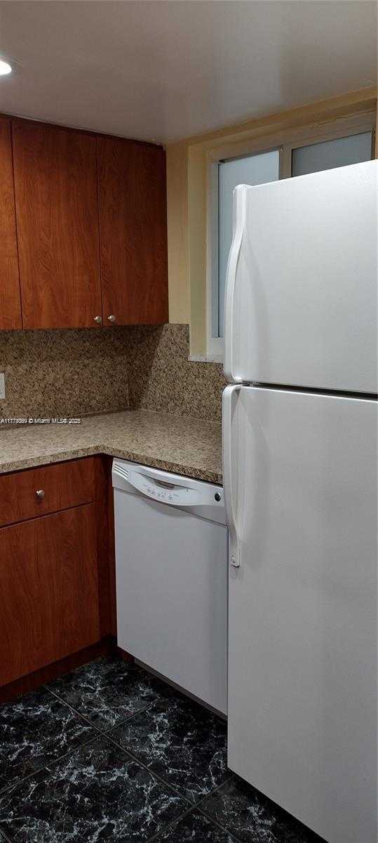 Small Image of 1235 MARIPOSA AVE #10, Coral Gables Number 8
