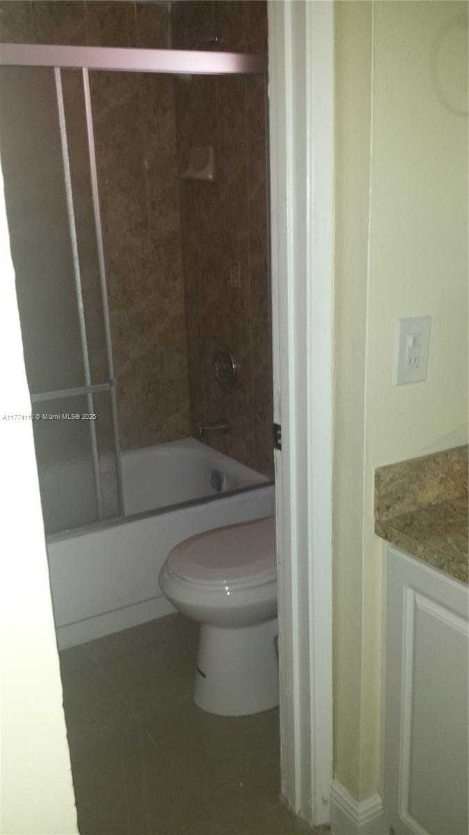 Small Image of 8810 FONTAINEBLEAU BLVD #110, Miami Number 11