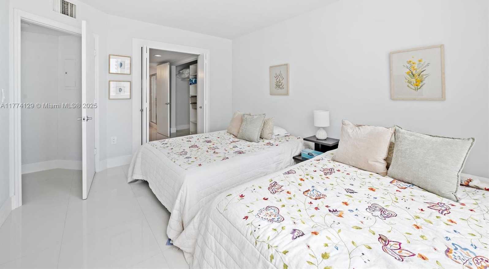 Small Image of 1155 BRICKELL BAY DR #1001, Miami Number 20
