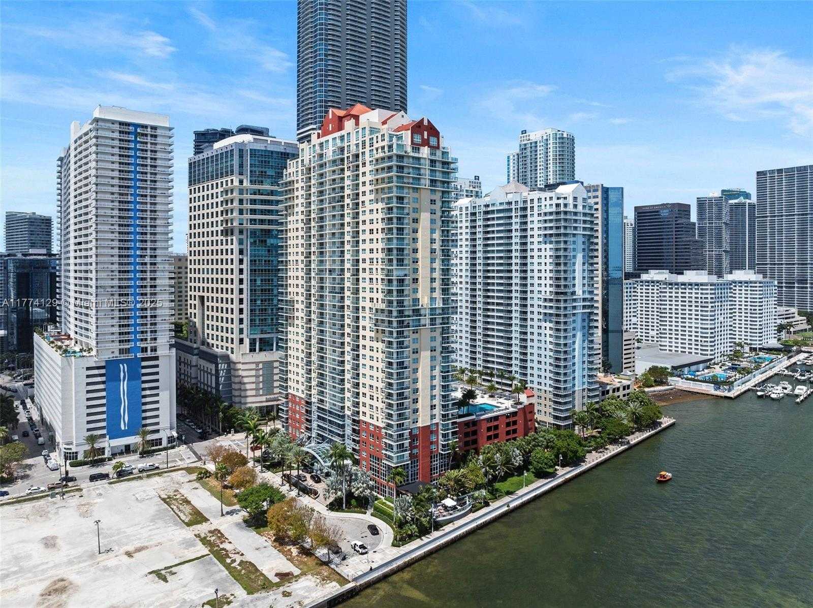 Small Image of 1155 BRICKELL BAY DR #1001, Miami Number 28
