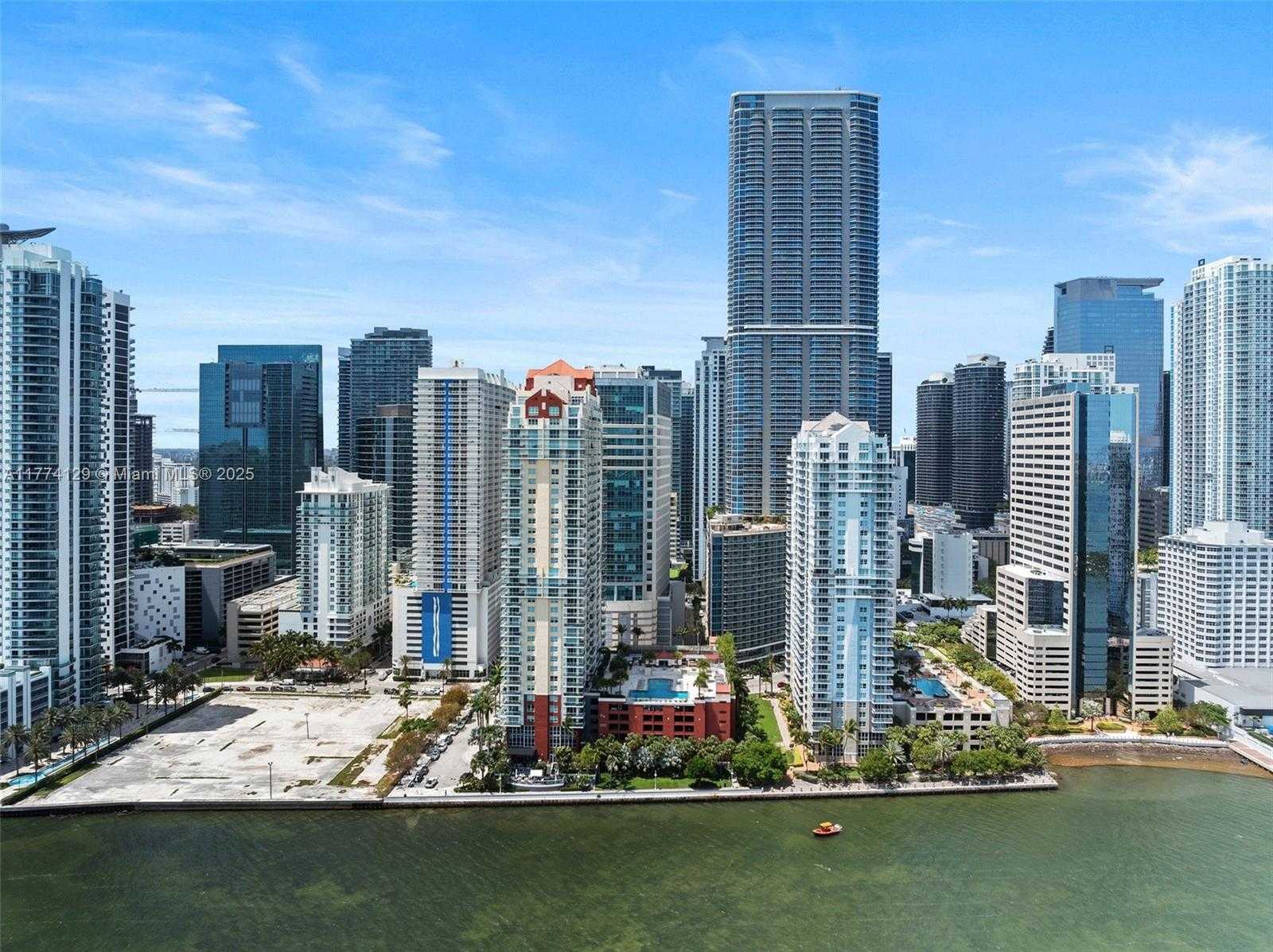 Small Image of 1155 BRICKELL BAY DR #1001, Miami Number 29