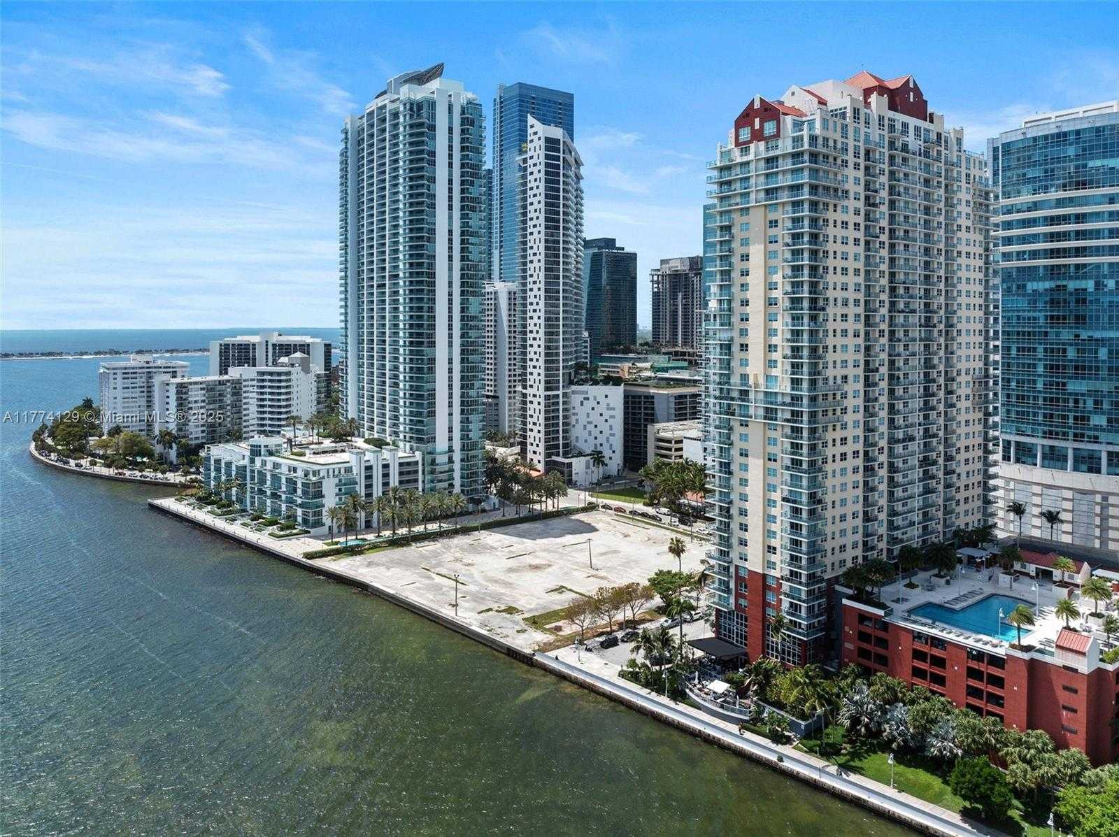 Small Image of 1155 BRICKELL BAY DR #1001, Miami Number 30