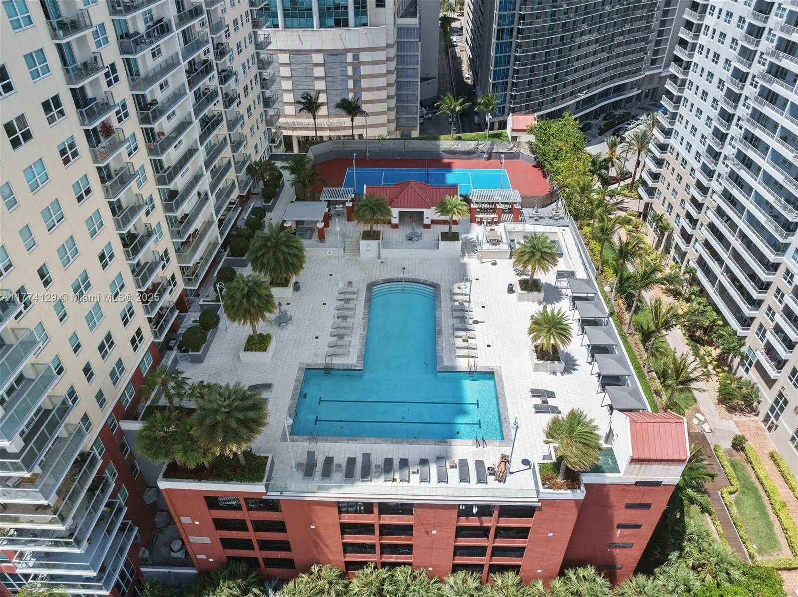 Small Image of 1155 BRICKELL BAY DR #1001, Miami Number 33