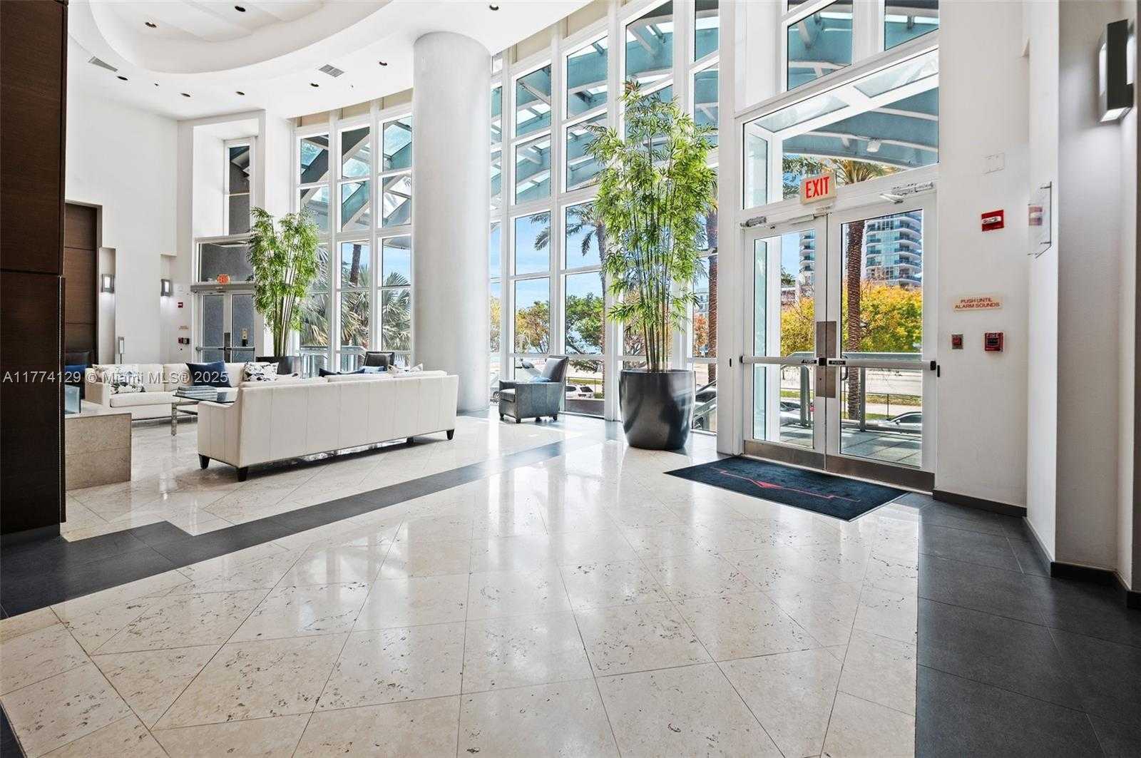 Small Image of 1155 BRICKELL BAY DR #1001, Miami Number 5