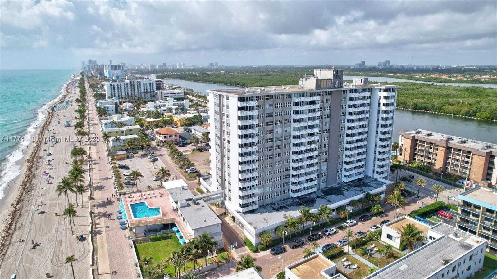 Small Image of 3111 NORTH OCEAN DR #308, Hollywood Number 28