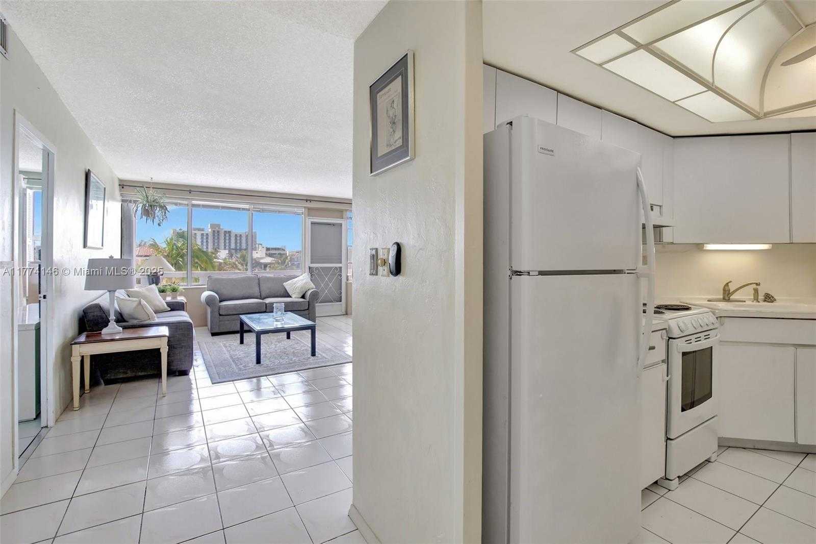 Small Image of 3111 NORTH OCEAN DR #308, Hollywood Number 8