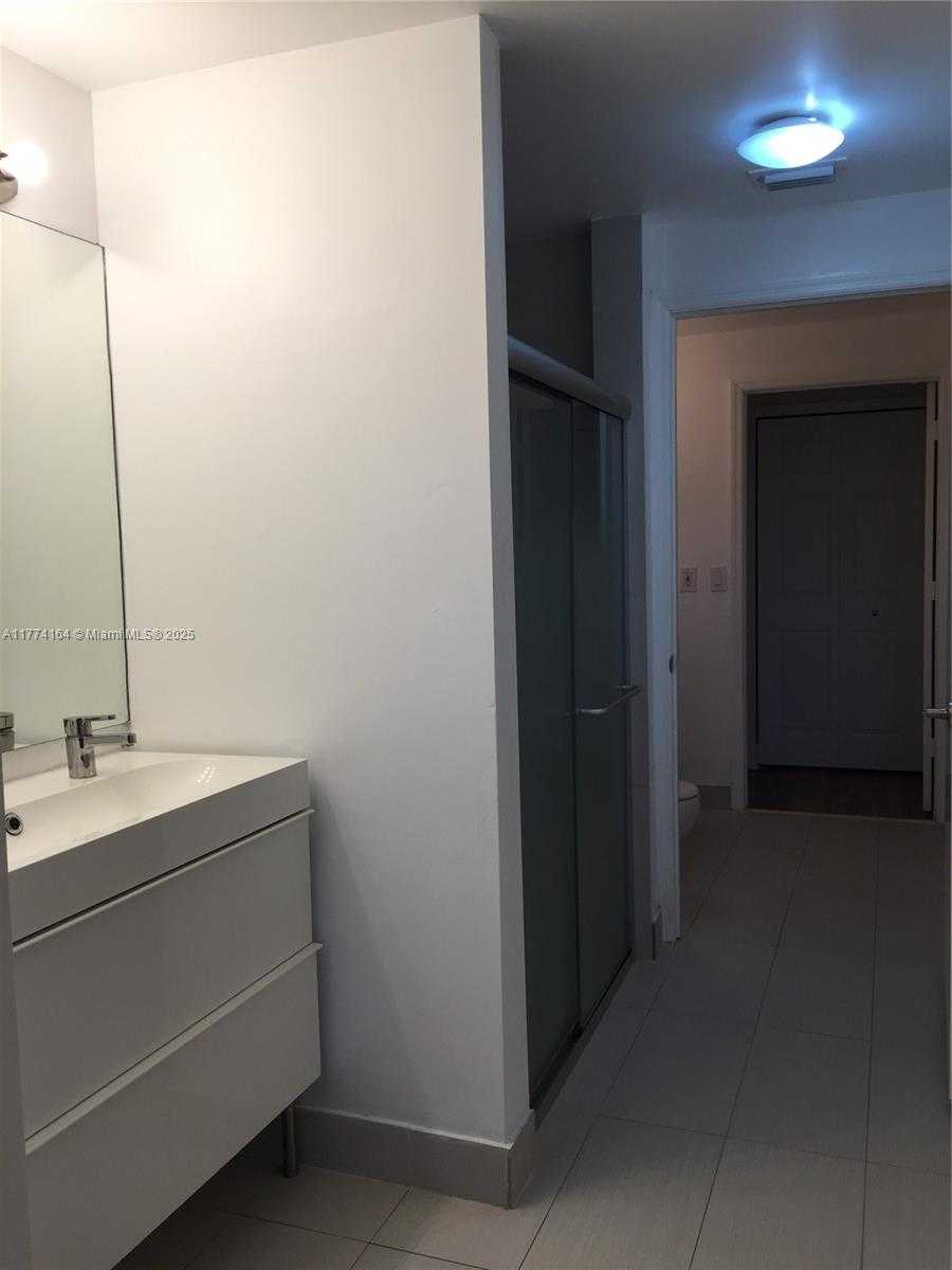Small Image of 6740 NORTH WEST 114TH AVE #702, Doral Number 16