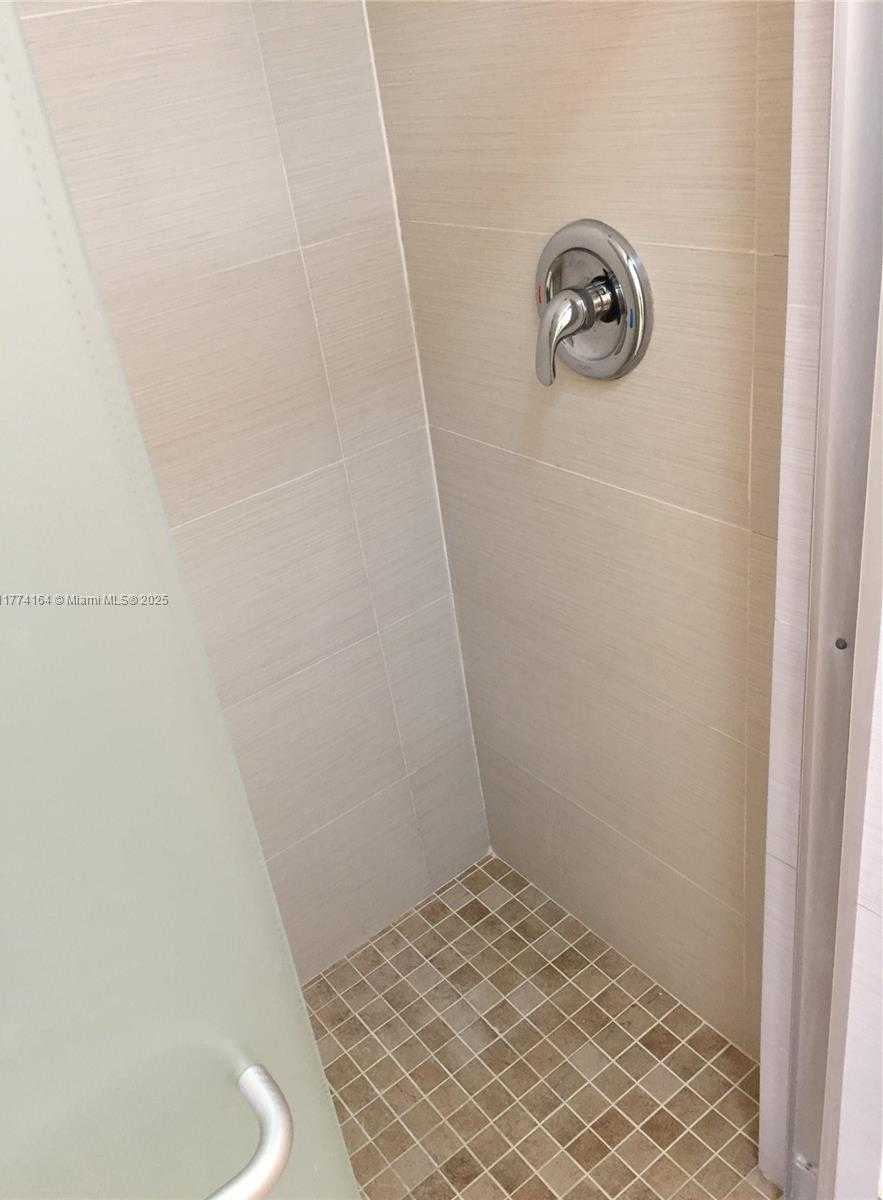 Small Image of 6740 NORTH WEST 114TH AVE #702, Doral Number 17