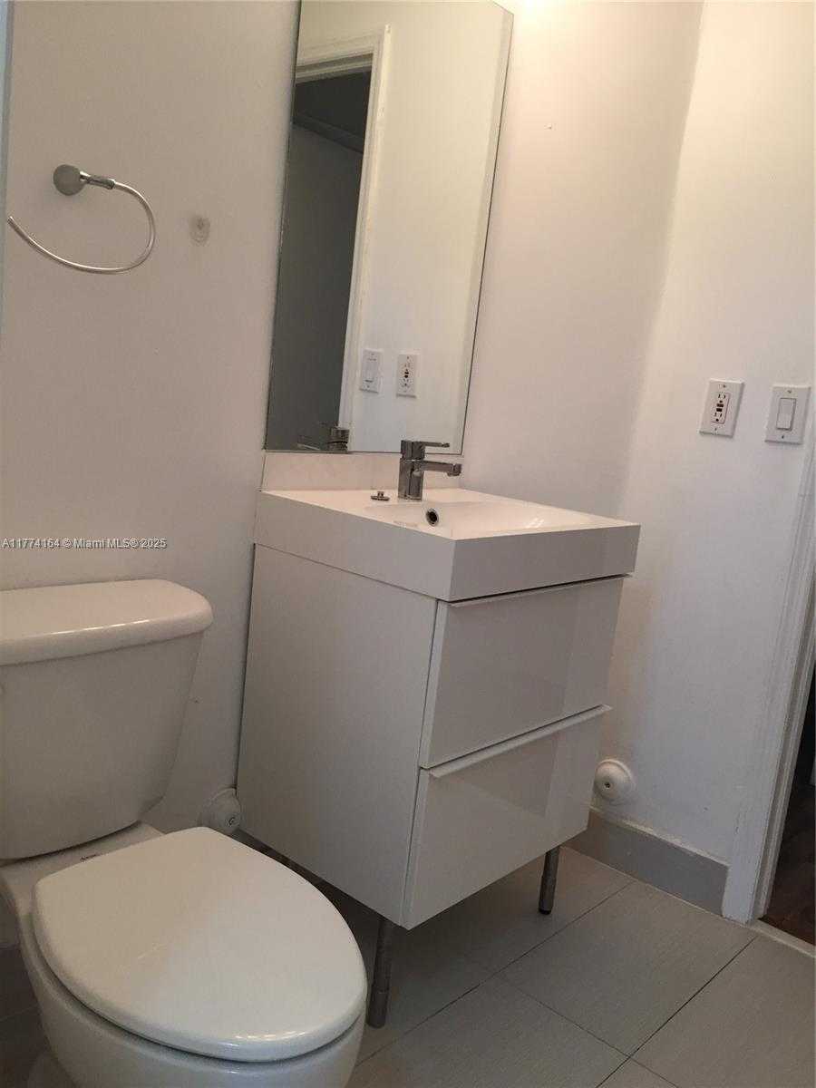 Small Image of 6740 NORTH WEST 114TH AVE #702, Doral Number 18