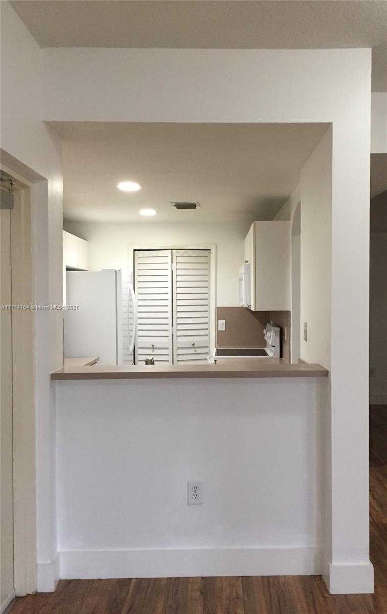 Small Image of 6740 NORTH WEST 114TH AVE #702, Doral Number 2