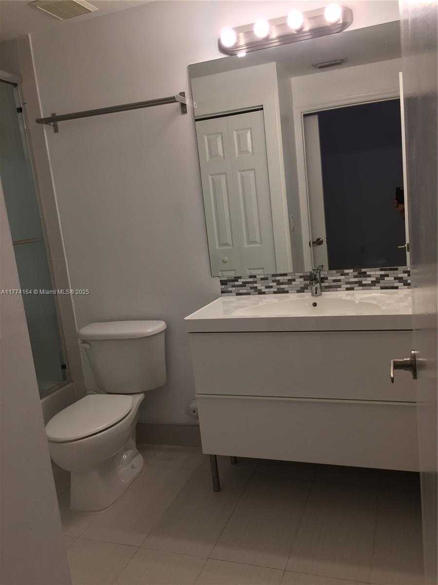 Small Image of 6740 NORTH WEST 114TH AVE #702, Doral Number 24