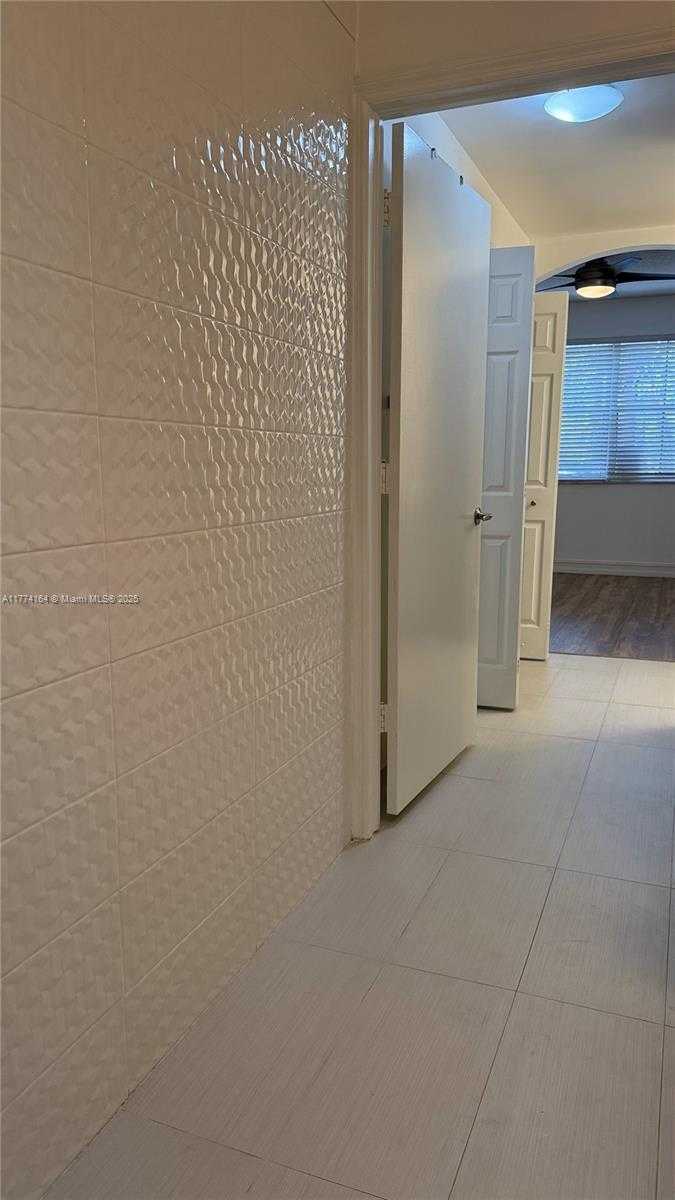 Small Image of 6740 NORTH WEST 114TH AVE #702, Doral Number 44