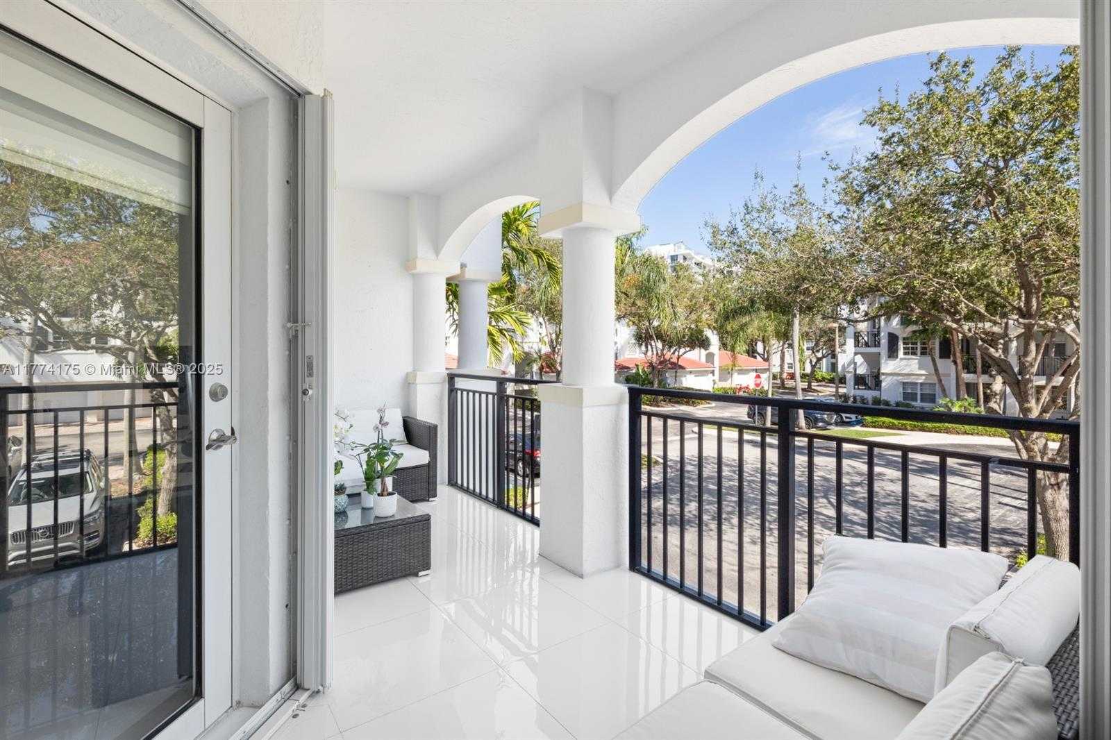 Small Image of 3145 NORTH EAST 184TH ST #5204, Aventura Number 19