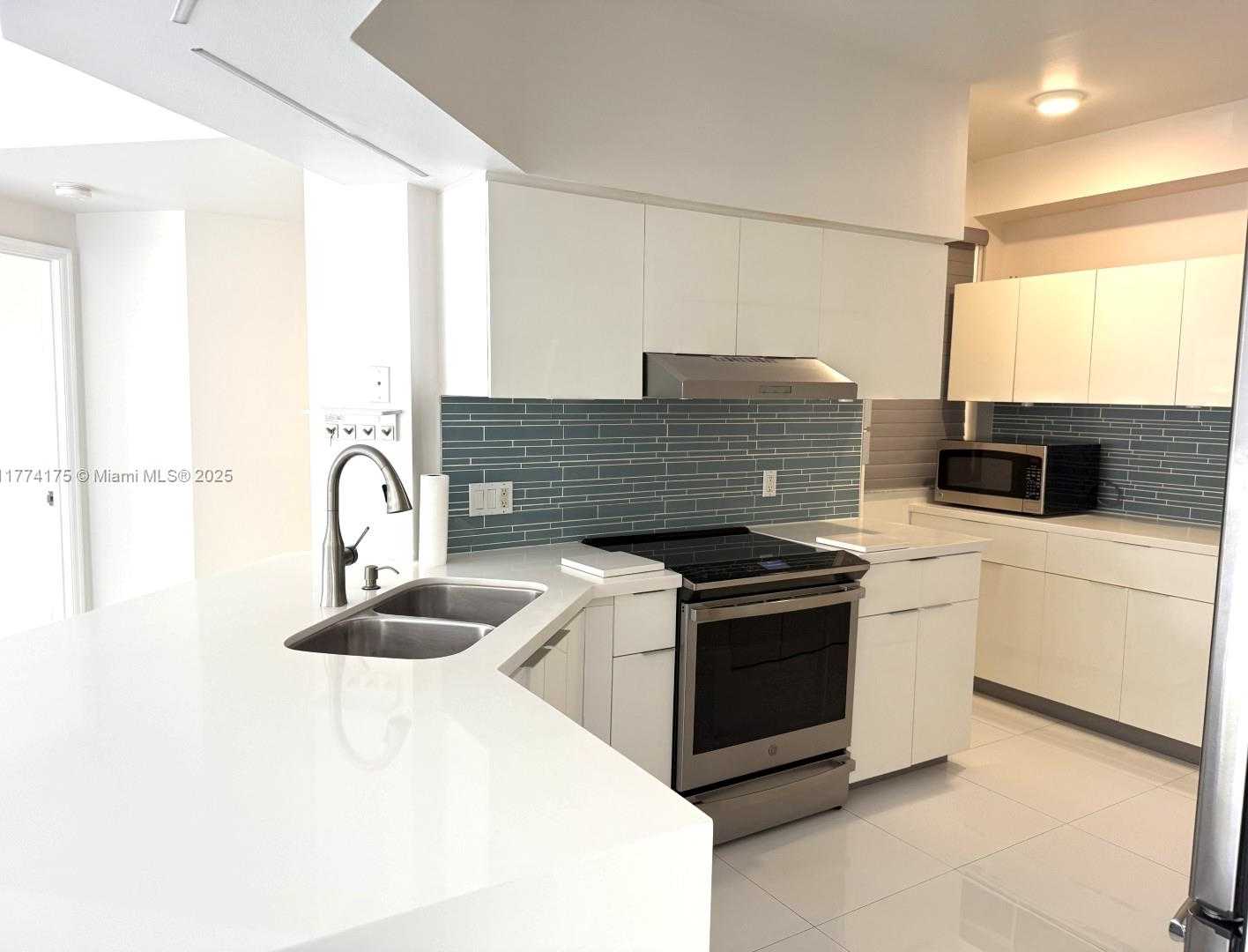 Small Image of 3145 NORTH EAST 184TH ST #5204, Aventura Number 26