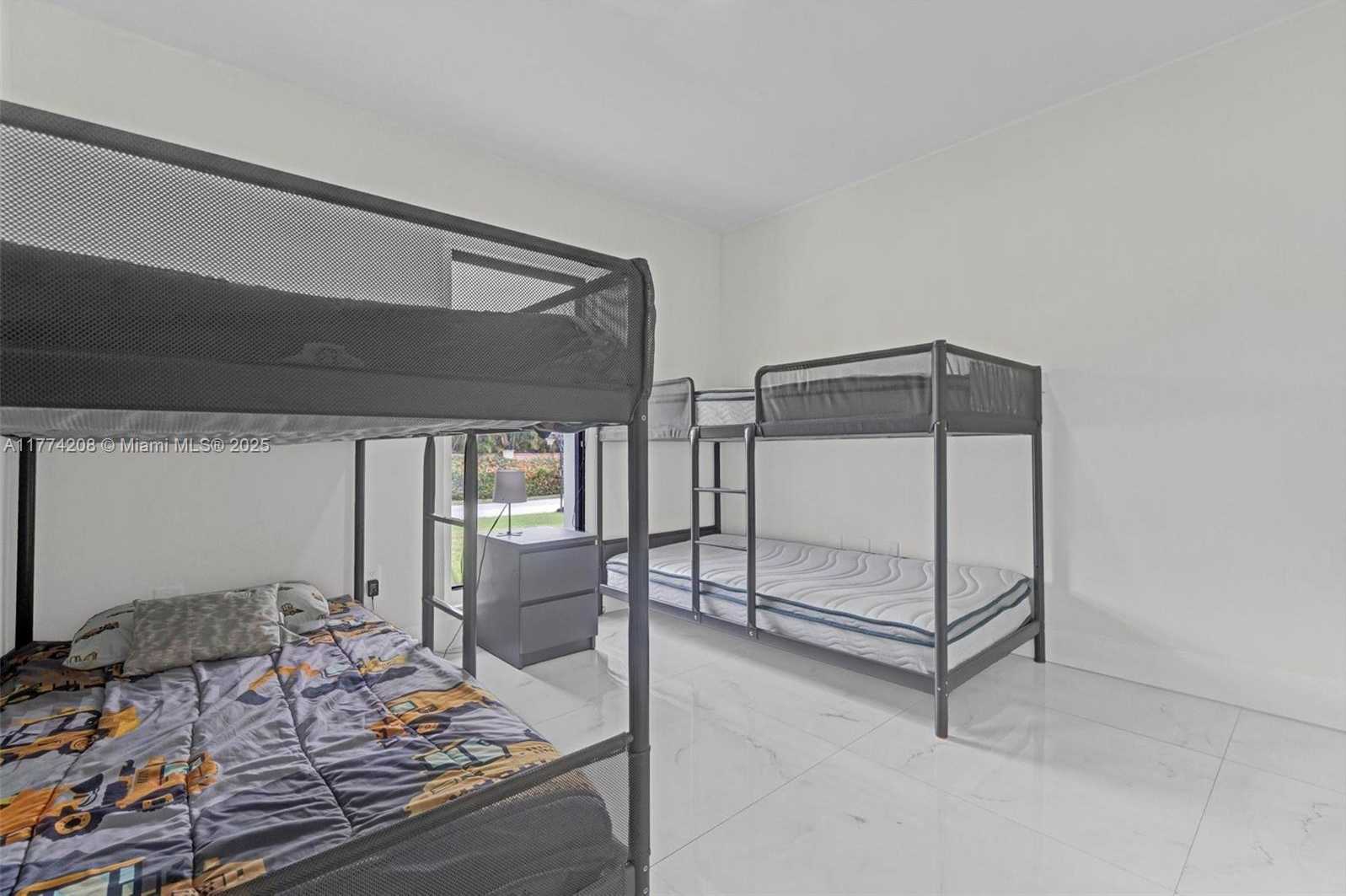 Small Image of 8840 SOUTH WEST 181ST TER, Palmetto Bay Number 39