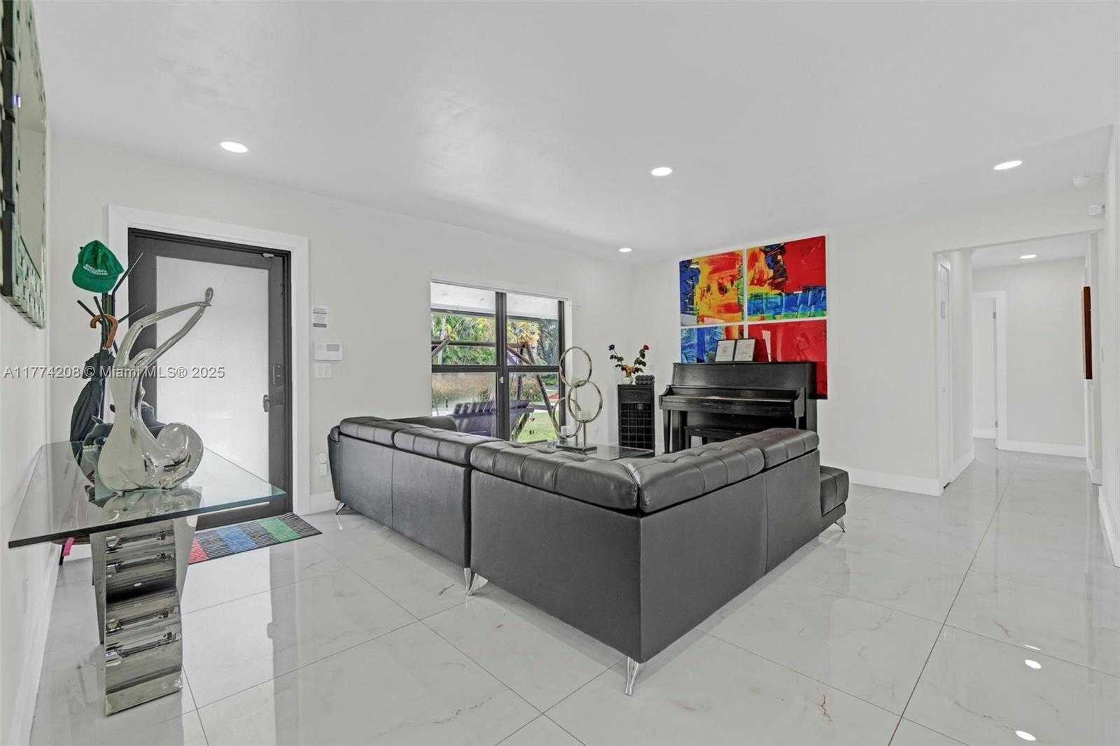 Small Image of 8840 SOUTH WEST 181ST TER, Palmetto Bay Number 45