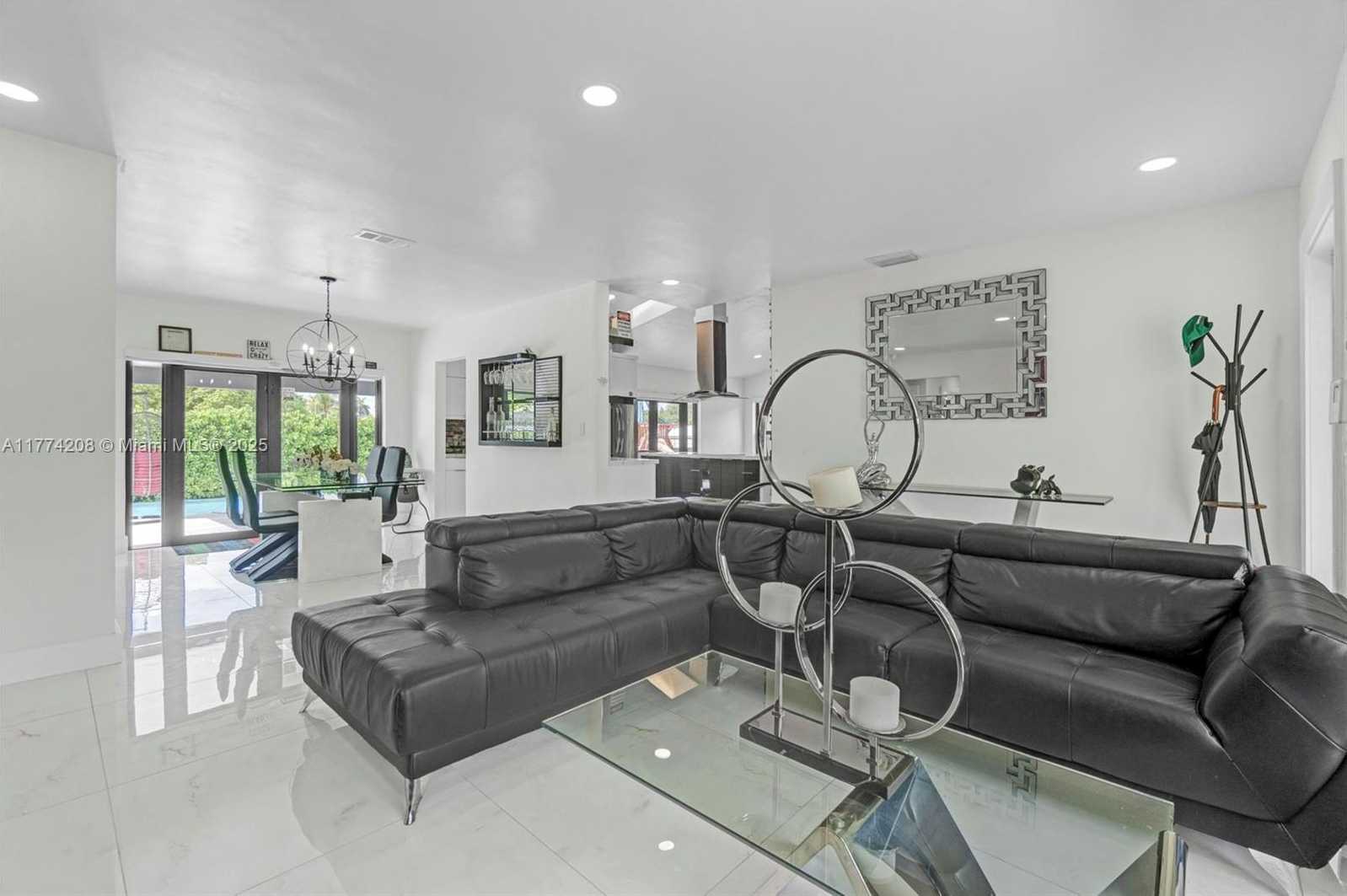 Small Image of 8840 SOUTH WEST 181ST TER, Palmetto Bay Number 46
