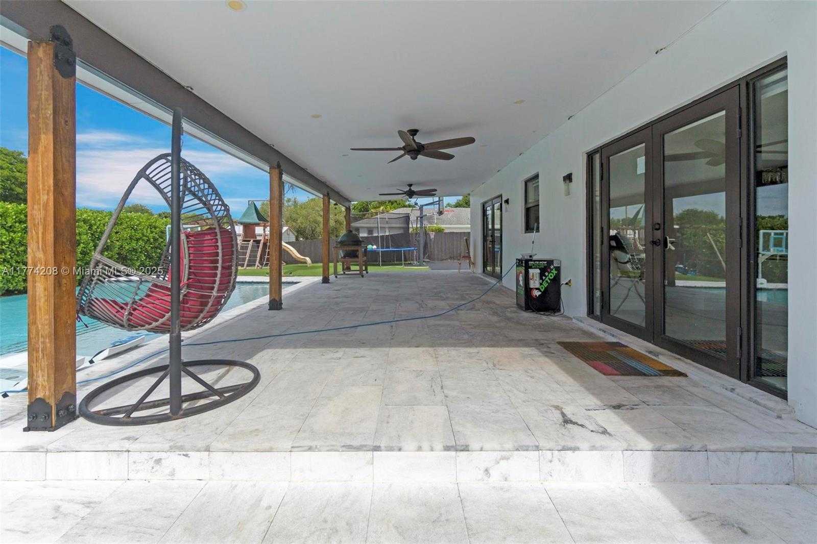 Small Image of 8840 SOUTH WEST 181ST TER, Palmetto Bay Number 54
