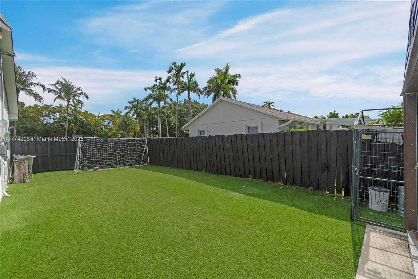 Small Image of 8840 SOUTH WEST 181ST TER, Palmetto Bay Number 60