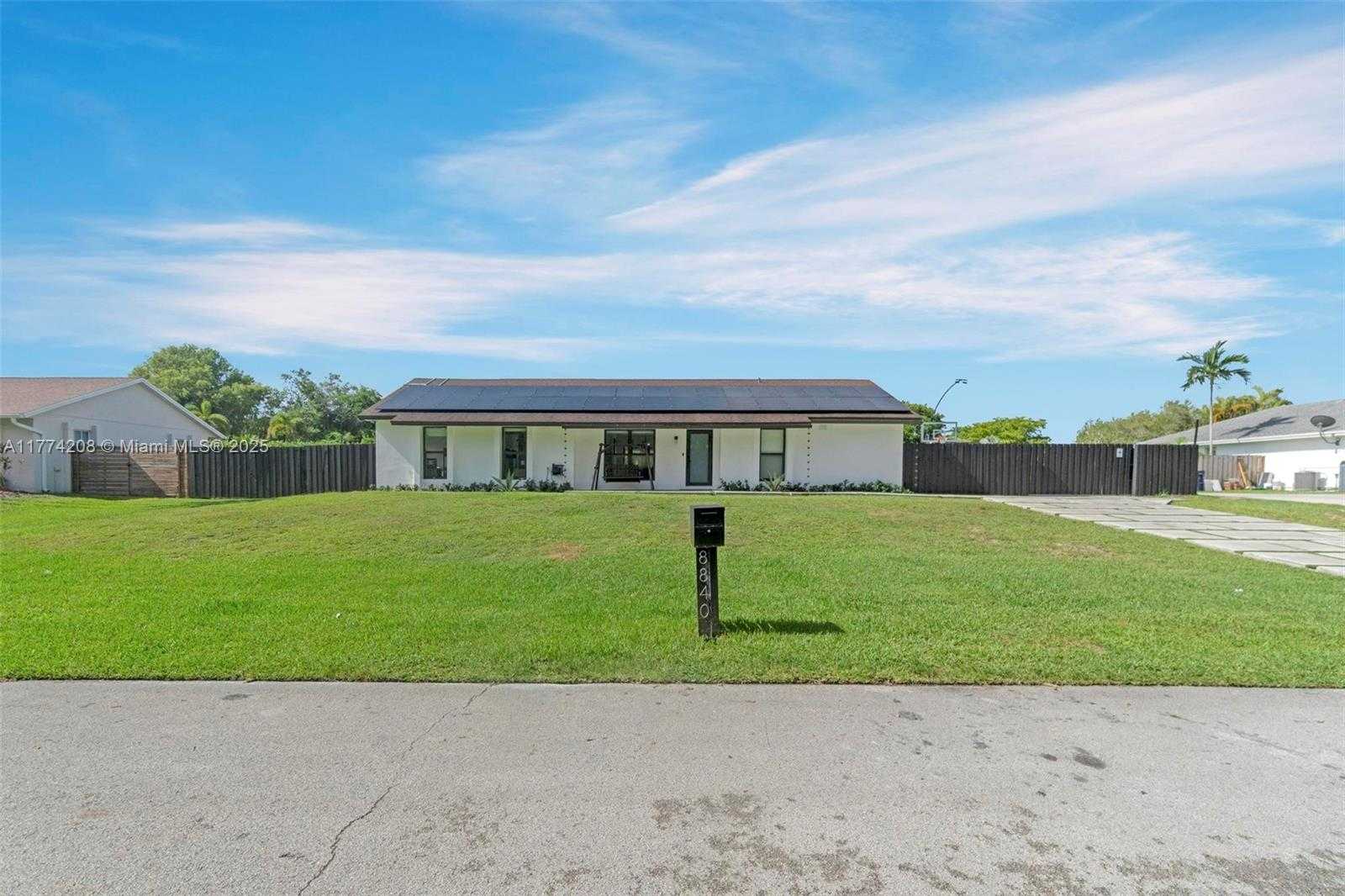 Small Image of 8840 SOUTH WEST 181ST TER, Palmetto Bay Number 64