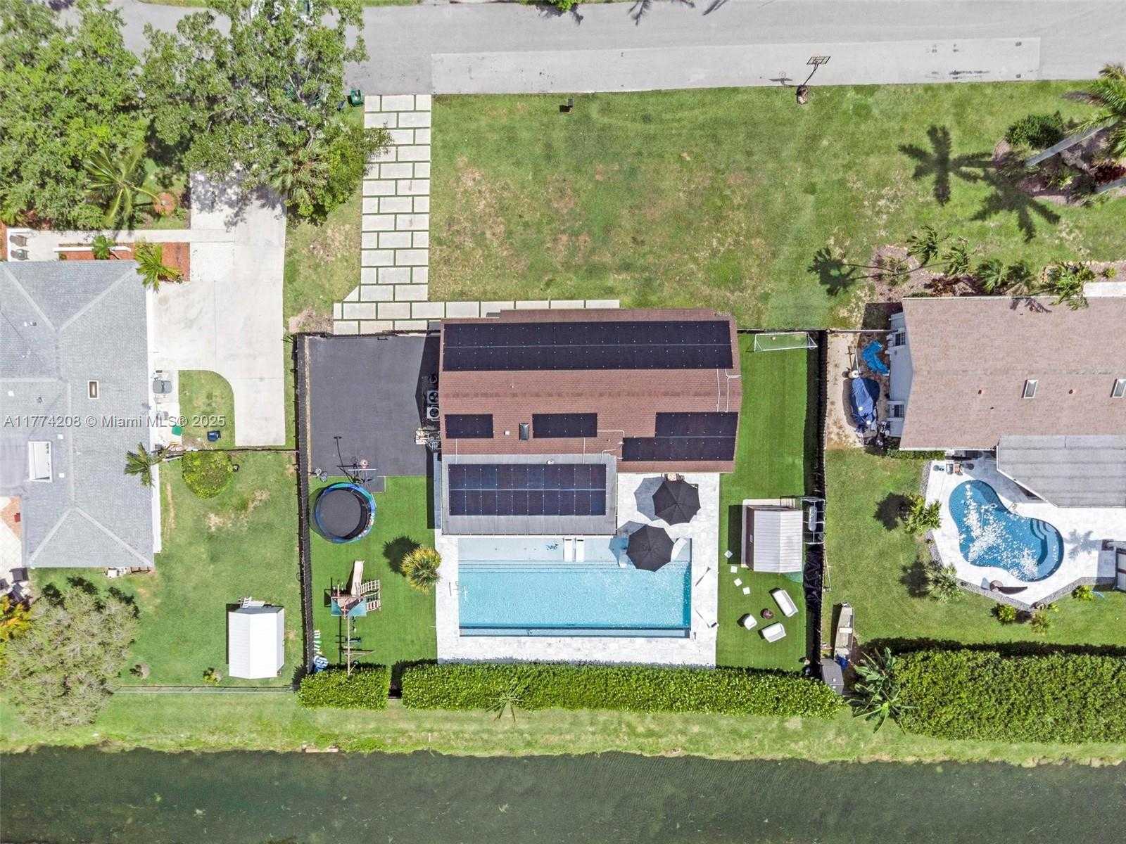 Small Image of 8840 SOUTH WEST 181ST TER, Palmetto Bay Number 65