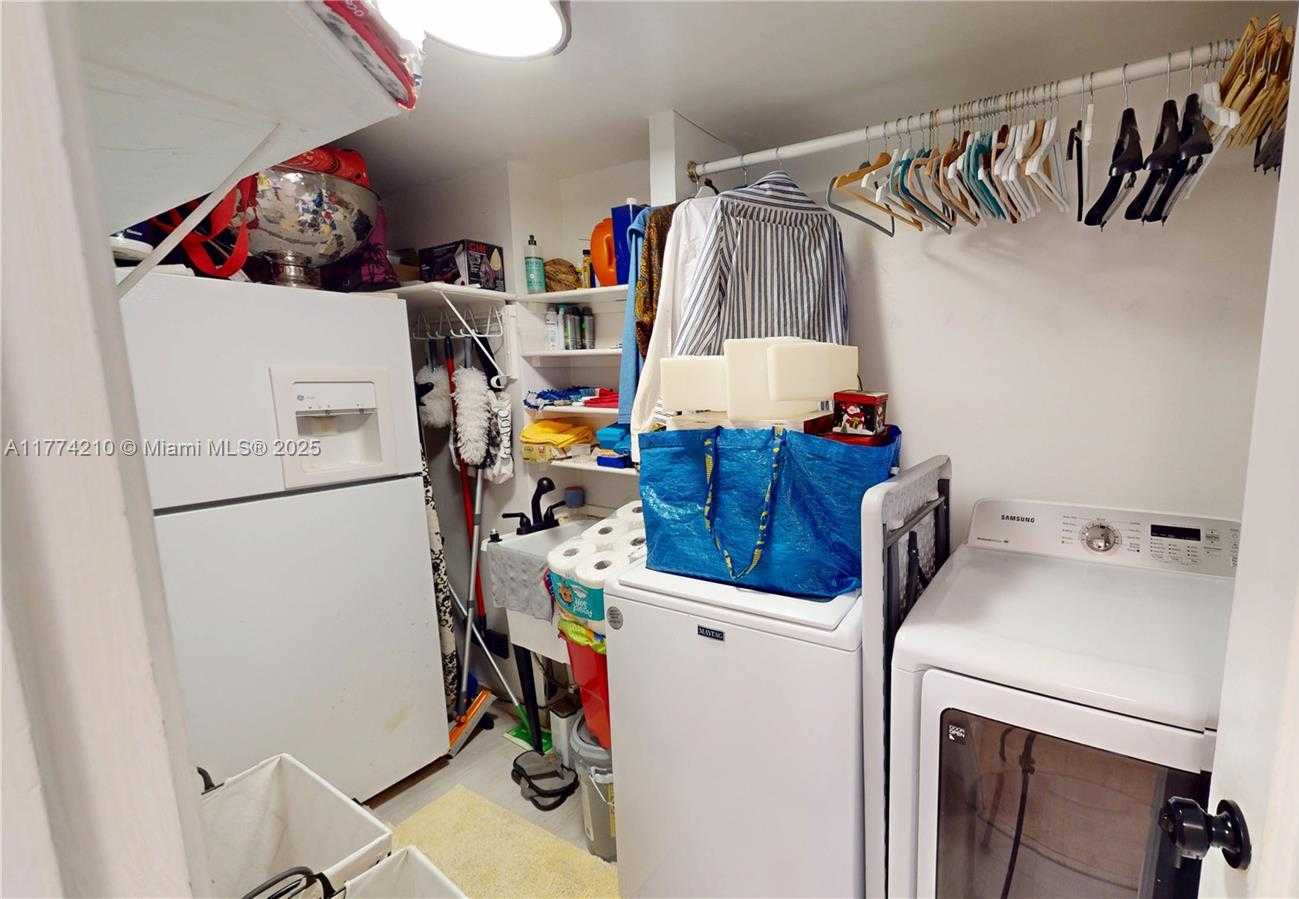 Small Image of 1800 NORTH EAST 114TH ST #1705, Miami Number 27