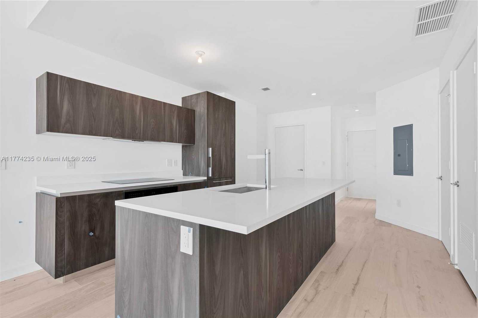 Small Image of 480 NORTH EAST 31ST ST #3505, Miami Number 6