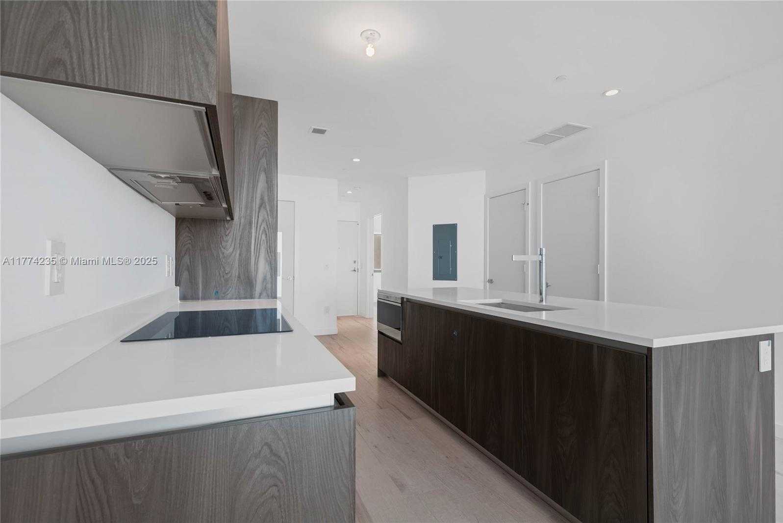 Small Image of 480 NORTH EAST 31ST ST #3505, Miami Number 7