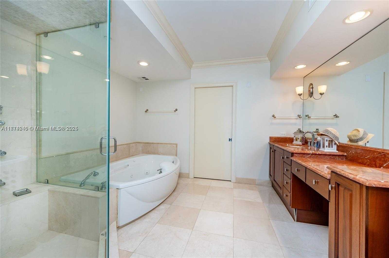 Small Image of 20201 EAST COUNTRY CLUB DR #2806/07, Aventura Number 18