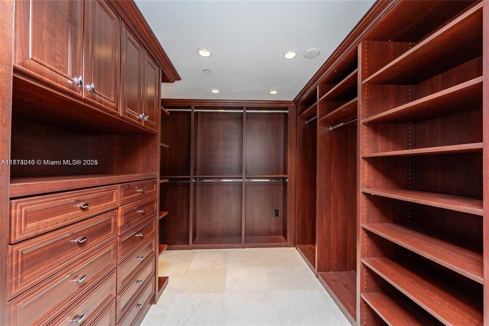 Small Image of 20201 EAST COUNTRY CLUB DR #2806/07, Aventura Number 28