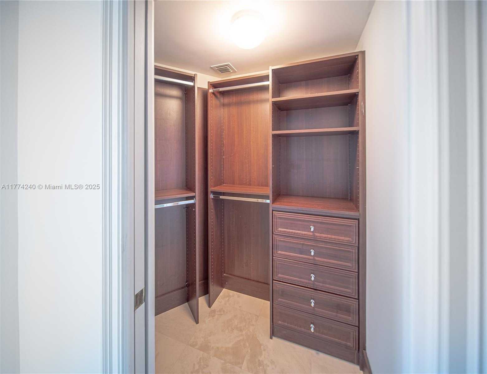 Small Image of 20201 EAST COUNTRY CLUB DR #2806/07, Aventura Number 51