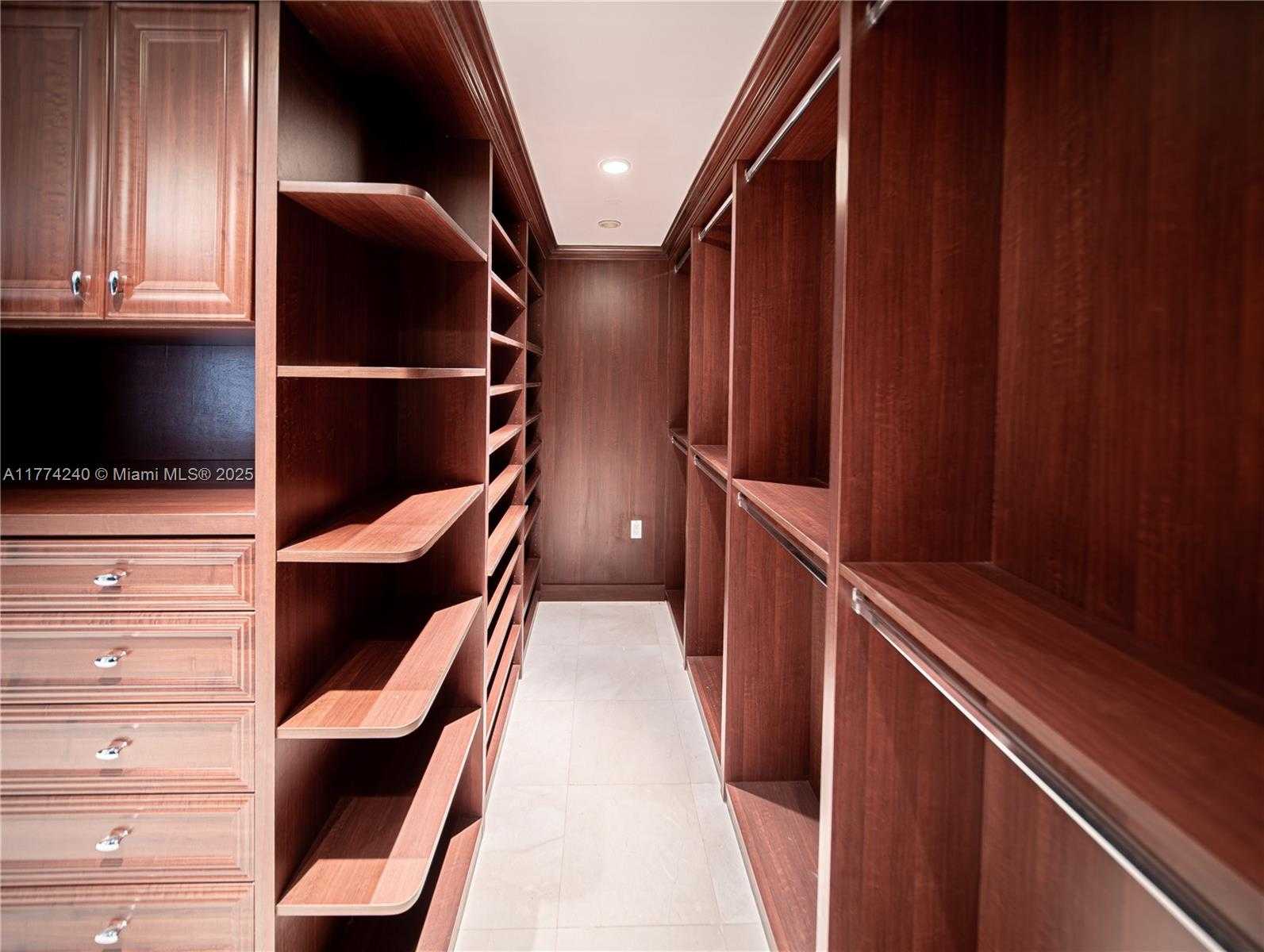 Small Image of 20201 EAST COUNTRY CLUB DR #2806/07, Aventura Number 56