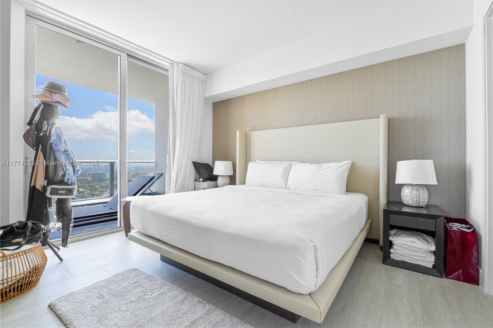 Small Image of 4010 SOUTH OCEAN DR #T3609, Hollywood Number 11