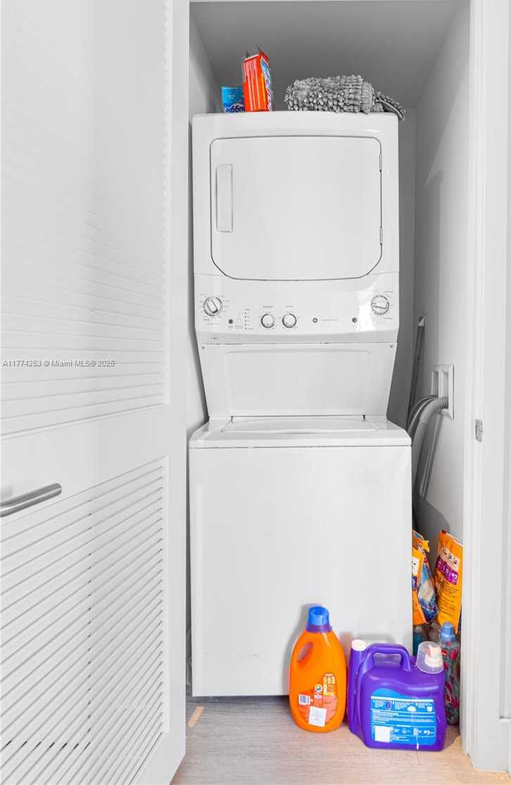 Small Image of 4010 SOUTH OCEAN DR #T3609, Hollywood Number 14