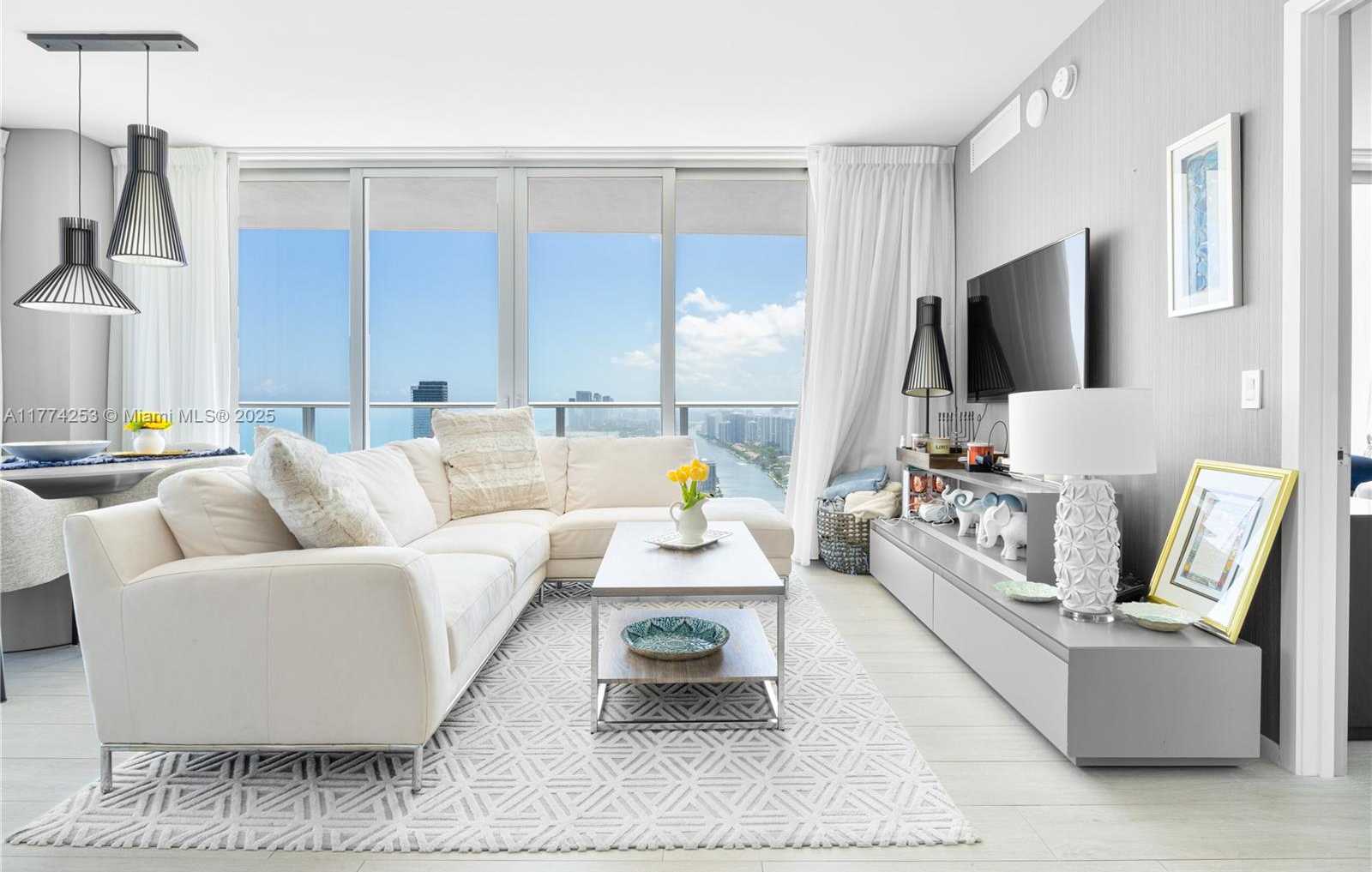 Small Image of 4010 SOUTH OCEAN DR #T3609, Hollywood Number 2