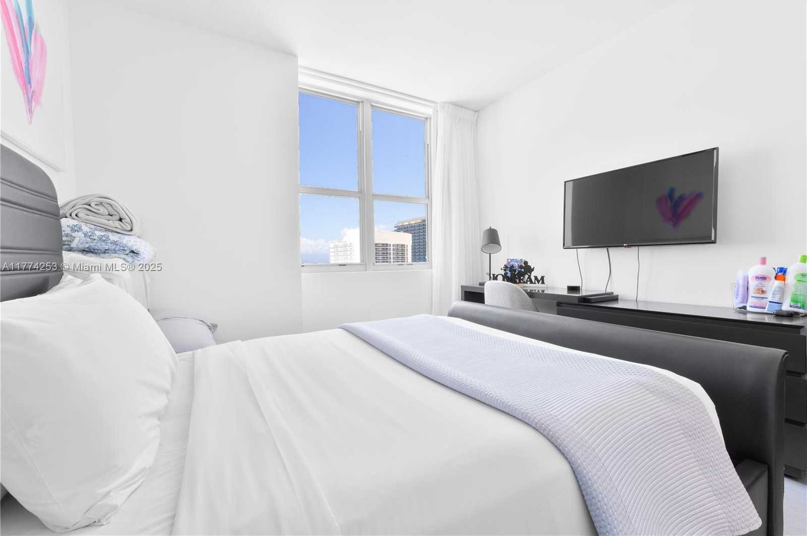 Small Image of 4010 SOUTH OCEAN DR #T3609, Hollywood Number 8