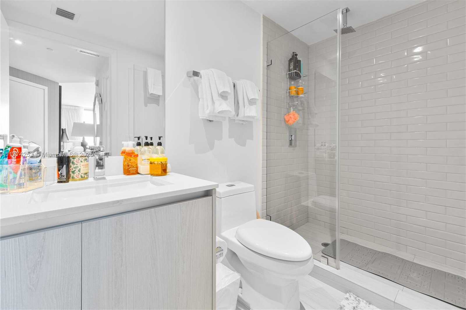 Small Image of 4010 SOUTH OCEAN DR #T3609, Hollywood Number 9