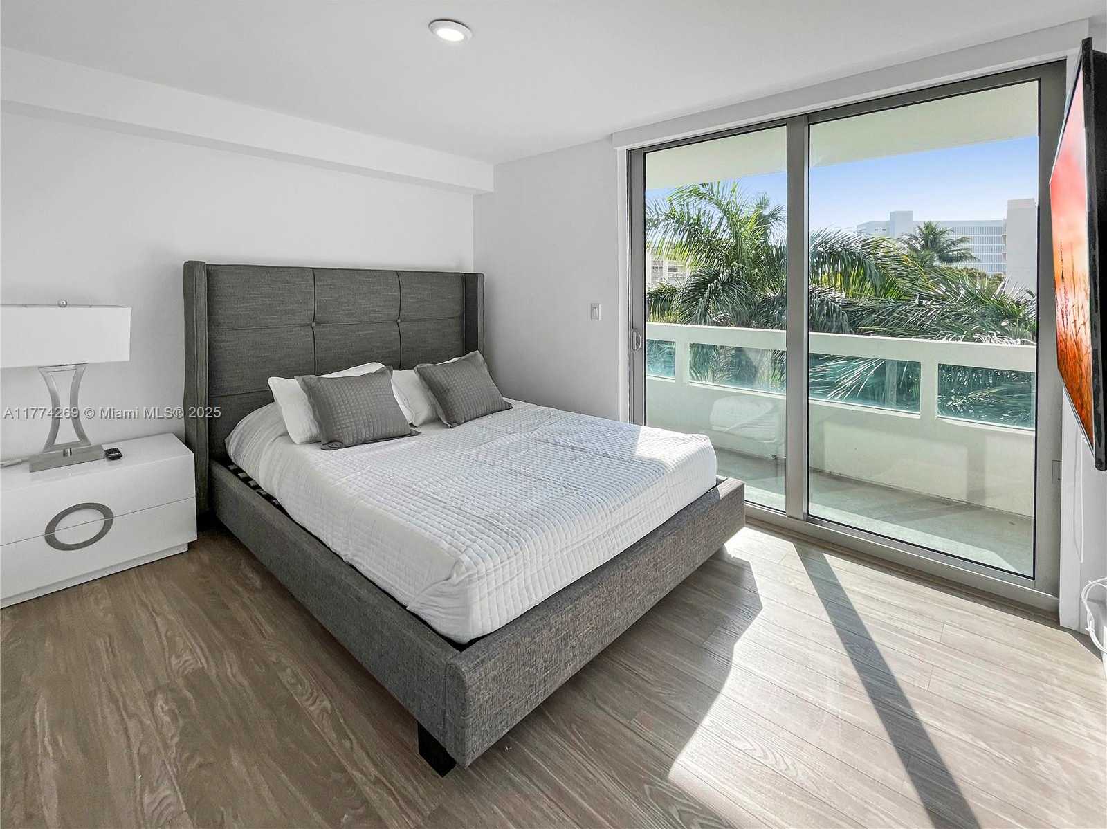 Small Image of 1025 92ND ST #401, Bay Harbor Islands Number 16