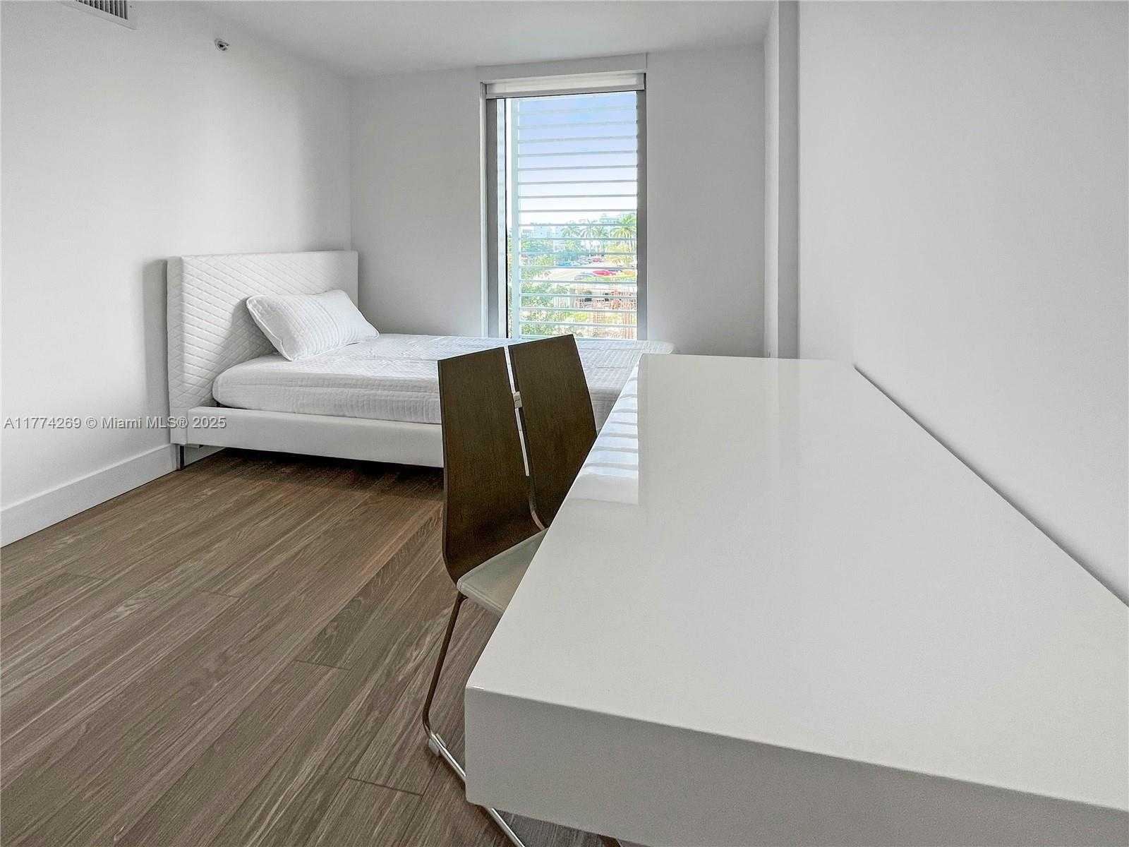 Small Image of 1025 92ND ST #401, Bay Harbor Islands Number 8
