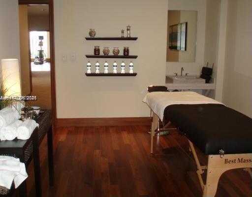 Small Image of 1060 BRICKELL AVE #2305, Miami Number 16
