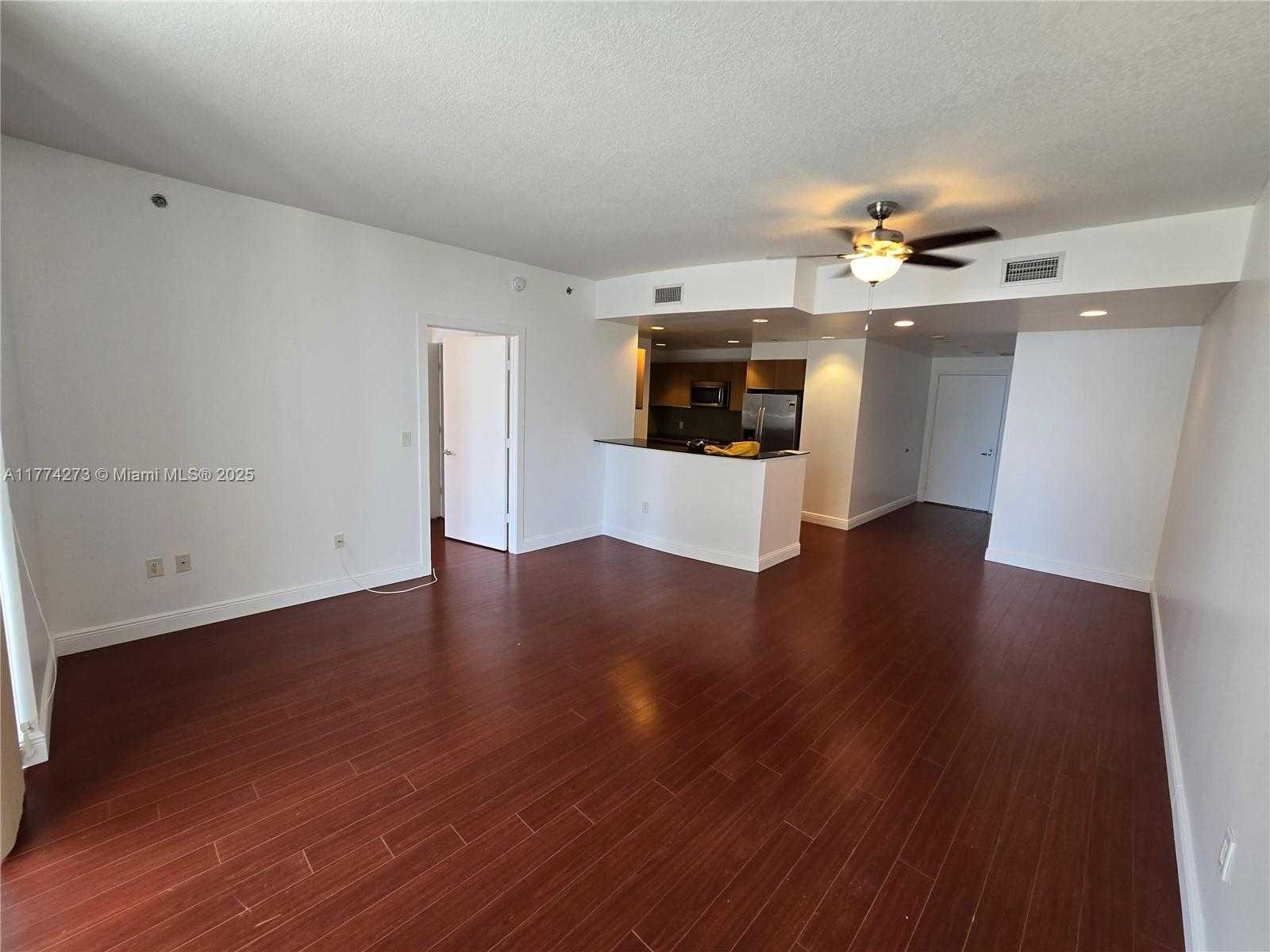 Small Image of 1060 BRICKELL AVE #2305, Miami Number 2