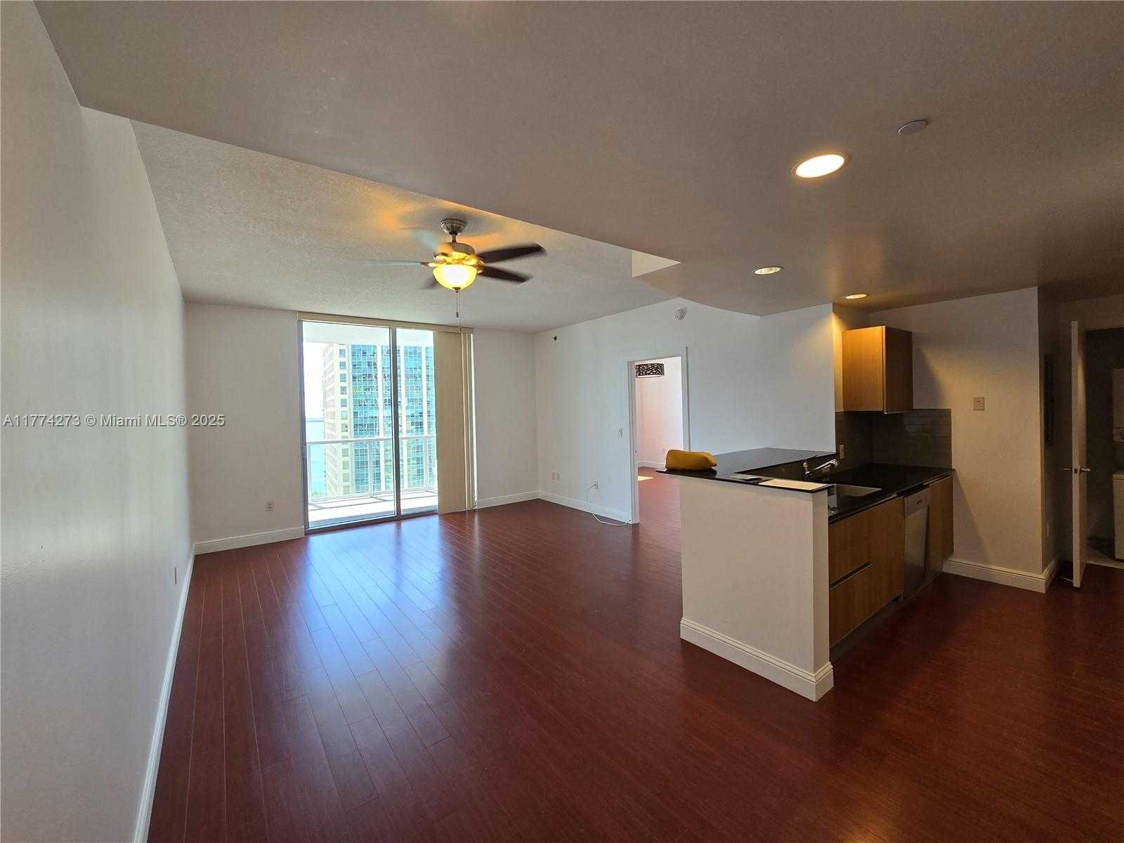 Small Image of 1060 BRICKELL AVE #2305, Miami Number 3