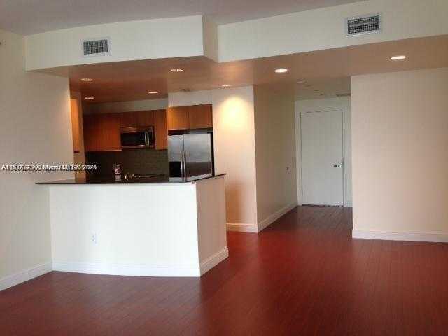 Small Image of 1060 BRICKELL AVE #2305, Miami Number 6