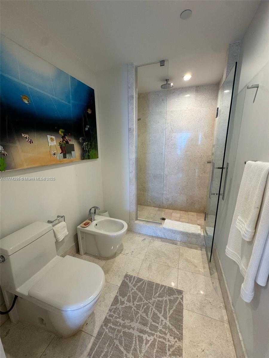 Small Image of 17121 COLLINS AVE #1802, Sunny Isles Beach Number 11