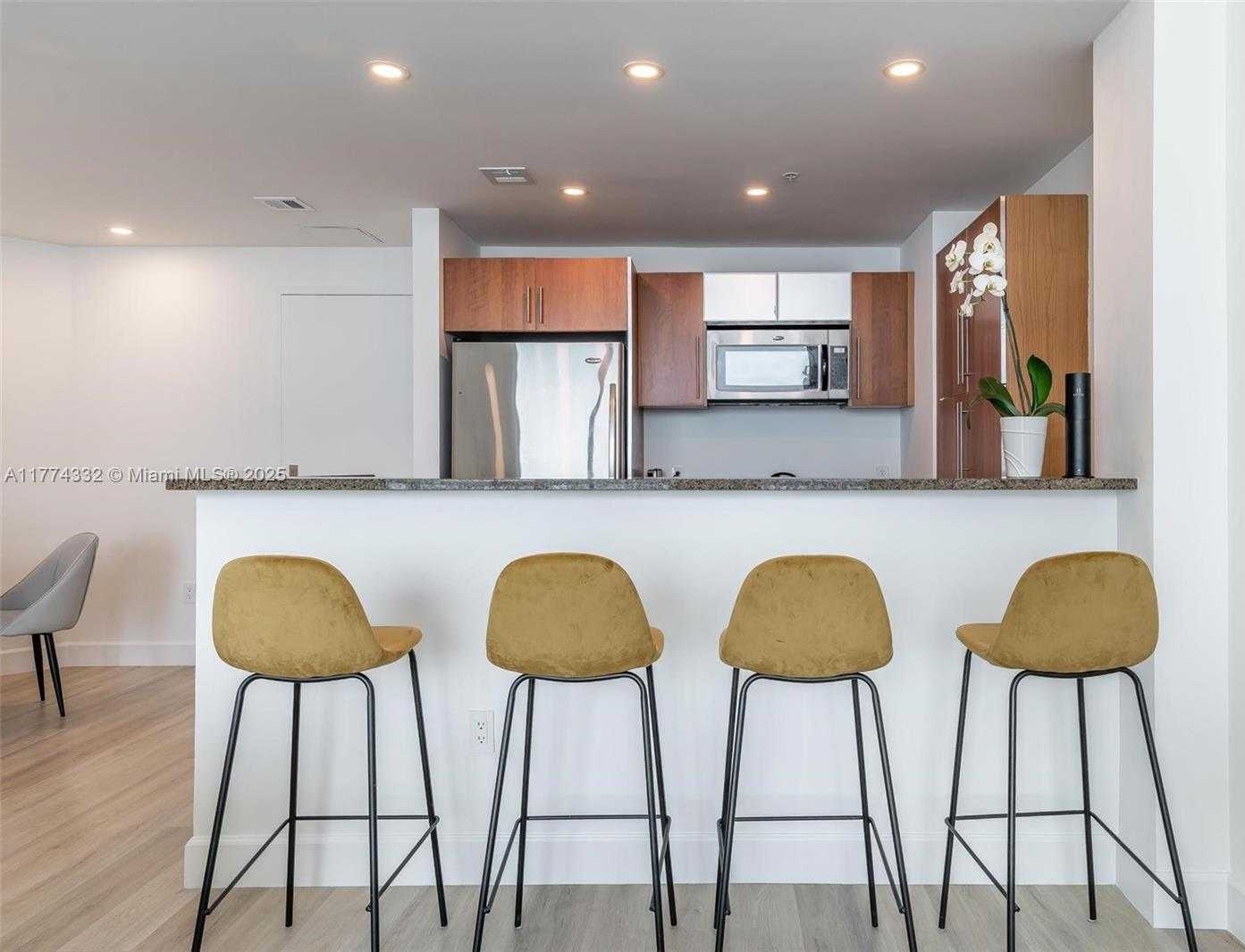 Small Image of 300 SOUTH BISCAYNE BLVD #T-3607, Miami Number 22