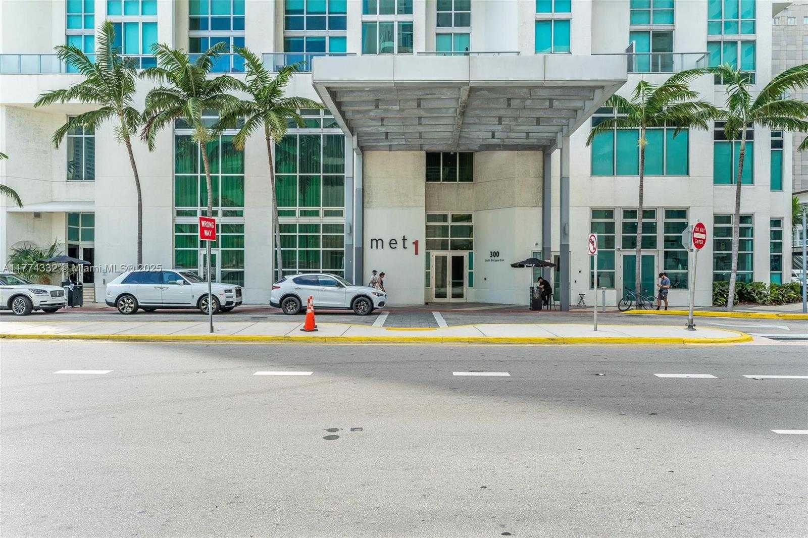Small Image of 300 SOUTH BISCAYNE BLVD #T-3607, Miami Number 28