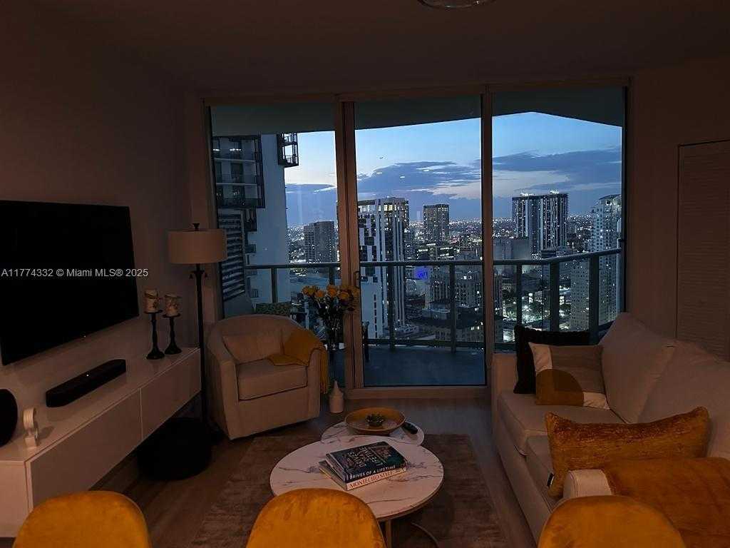 Small Image of 300 SOUTH BISCAYNE BLVD #T-3607, Miami Number 36