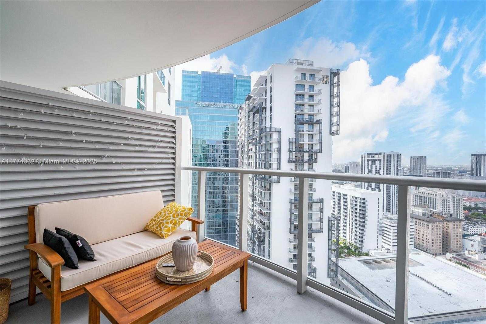 Small Image of 300 SOUTH BISCAYNE BLVD #T-3607, Miami Number 9
