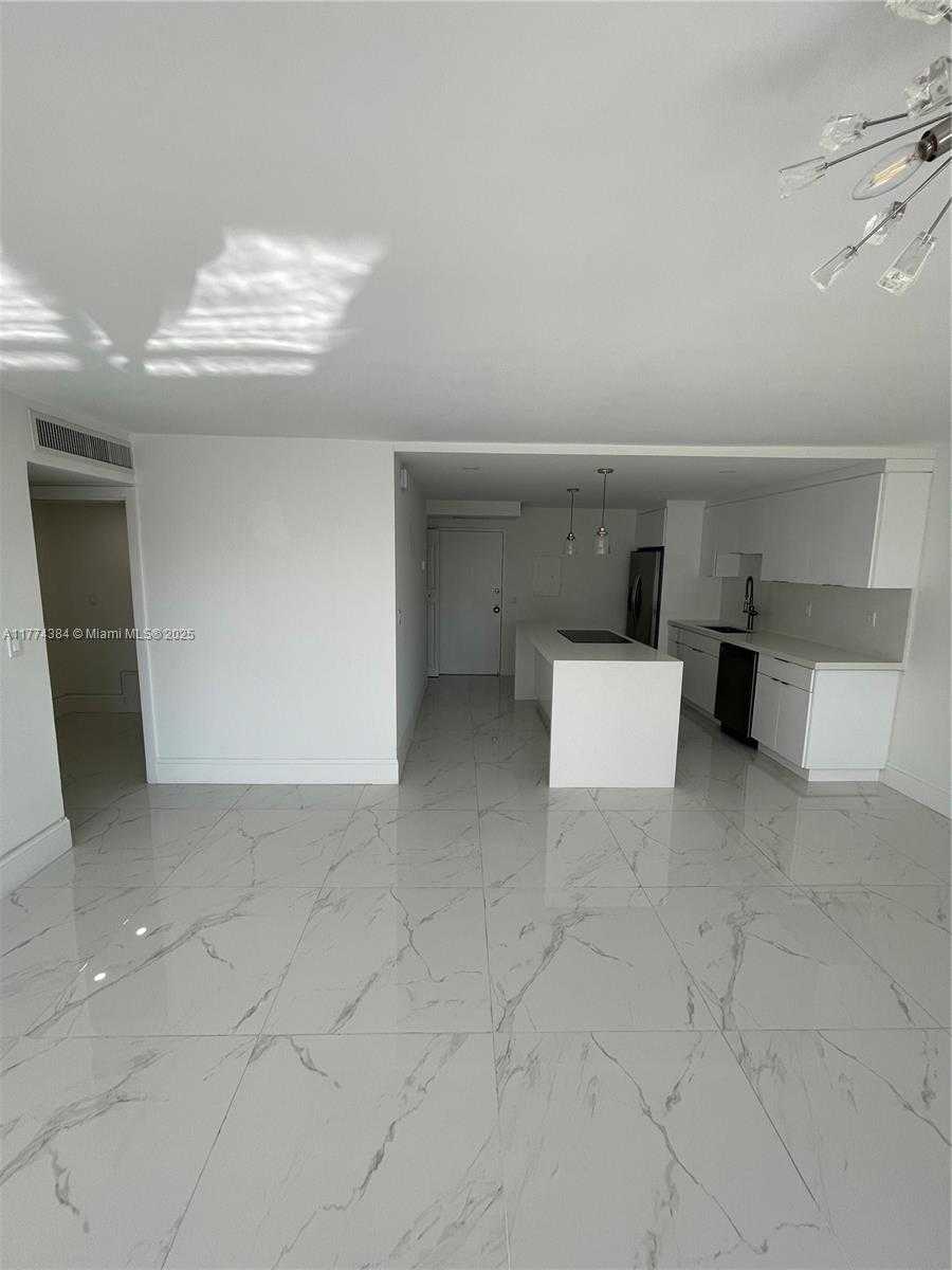 Small Image of 10101 EAST BAY HARBOR DR #201, Bay Harbor Islands Number 16